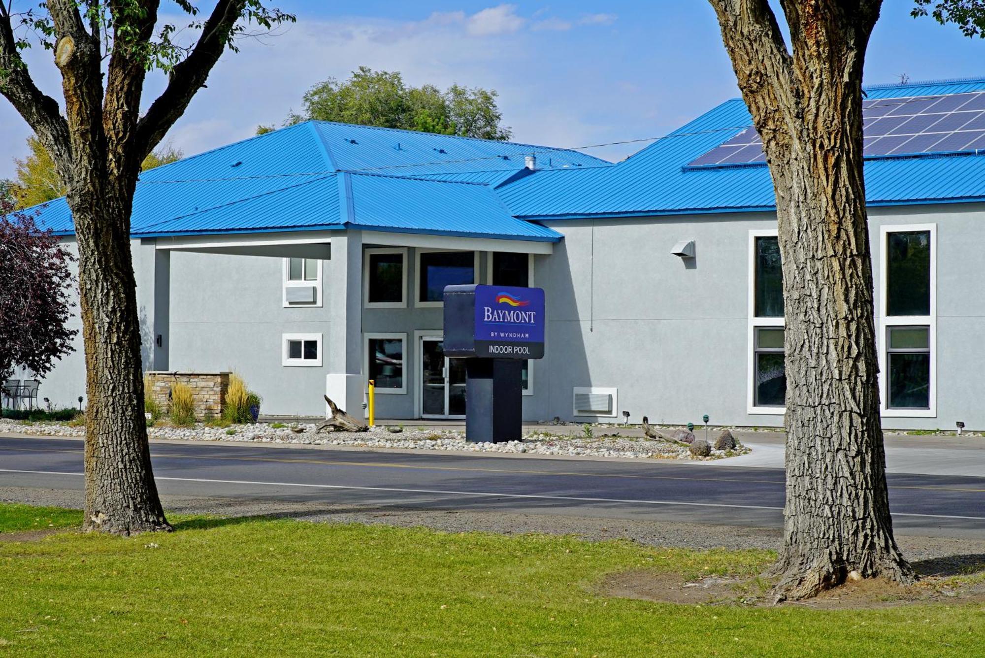 Baymont By Wyndham Monte Vista Hotel Exterior photo